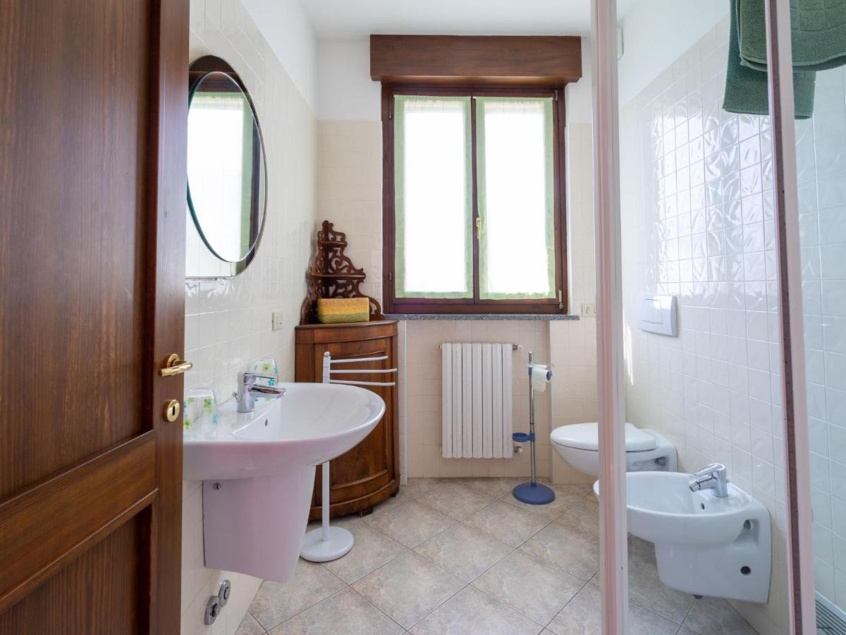 Apartment Malpensata By Interhome Porto Valtravaglia Bagian luar foto